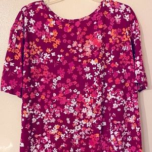 BRAND NEW—NEVER WORN cotton top